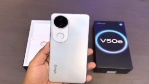 12GB रैम के साथ मिल रहा Vivo का 5G स्मार्टफ़ोन, 6000mAh की बैटरी और 90W का फास्ट चार्जर