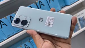 दमदार लुक में पेश हुआ OnePlus का 5G स्मार्टफोन, 12GB रैम, 256GB स्टोरेज के साथ मिल रहा 80W सुपर फ़ास्ट चार्जर